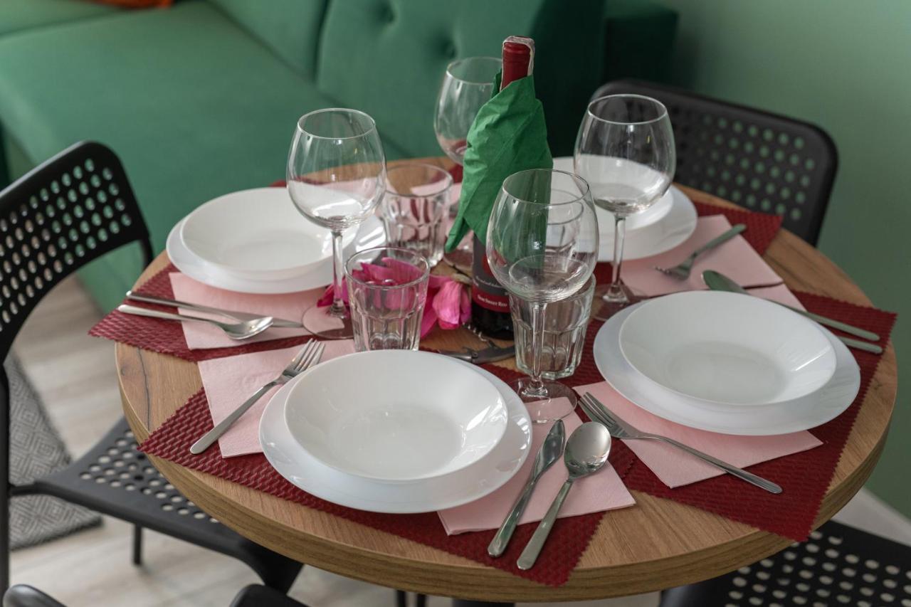 Apartament Zielinskiego Centrum Wroclaw By Noclegi Renters Luaran gambar