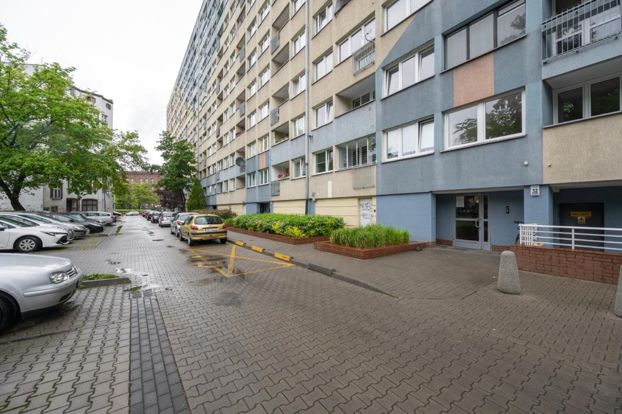 Apartament Zielinskiego Centrum Wroclaw By Noclegi Renters Luaran gambar